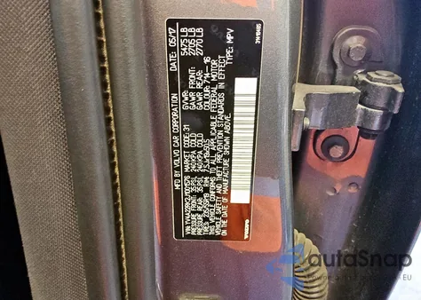 2018 Volvo Xc60 T6 Momentum z USA, uszkodzony, nr VIN YV4A22RK2J1001576